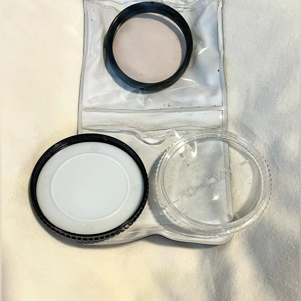 Minolta Close-Up Lens - Major-Filters in Original Carrying Case - (See Photos)